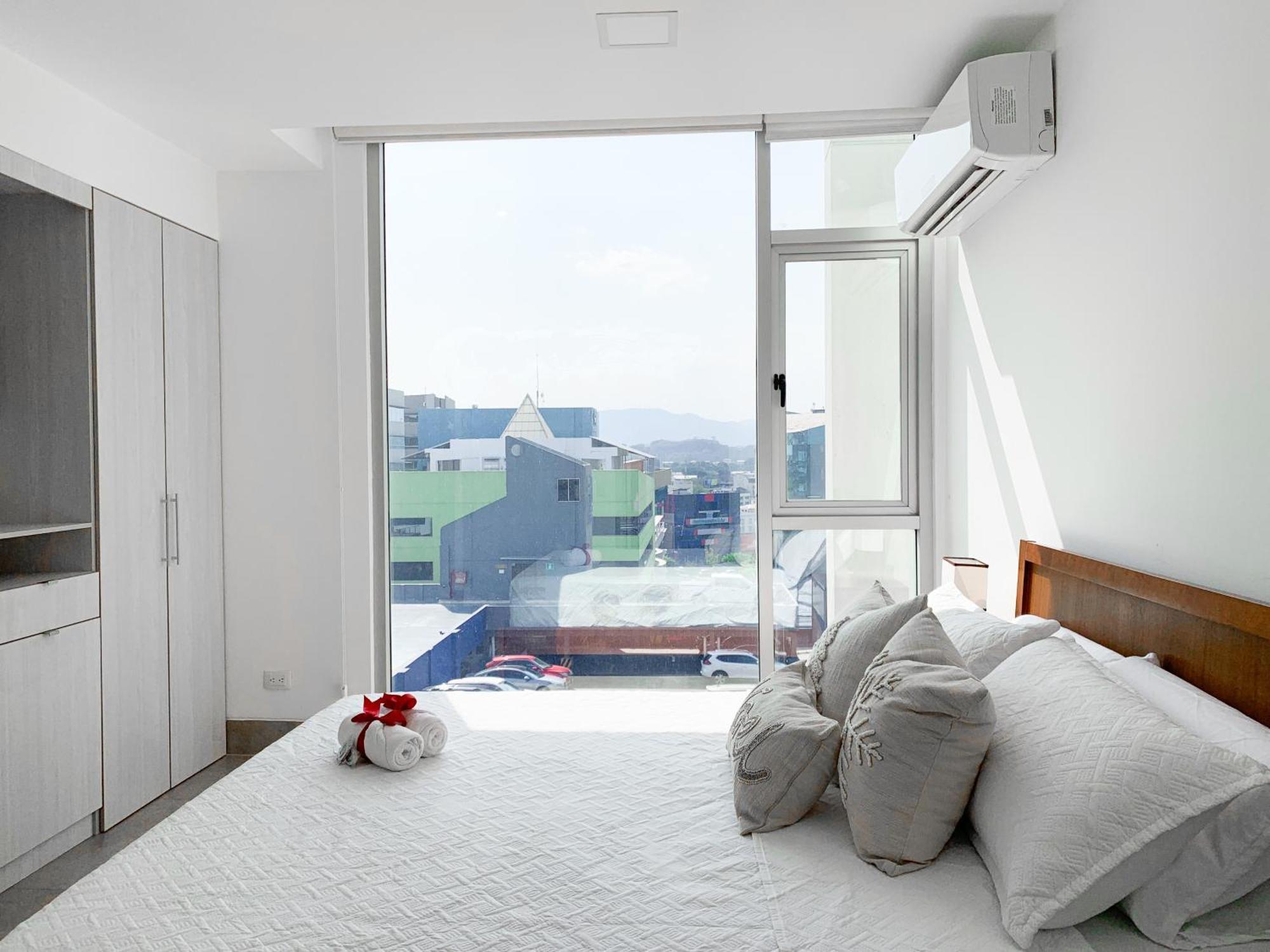Apartamento Airbnb Guayaquil, Mall Del Sol, Piso Alto *