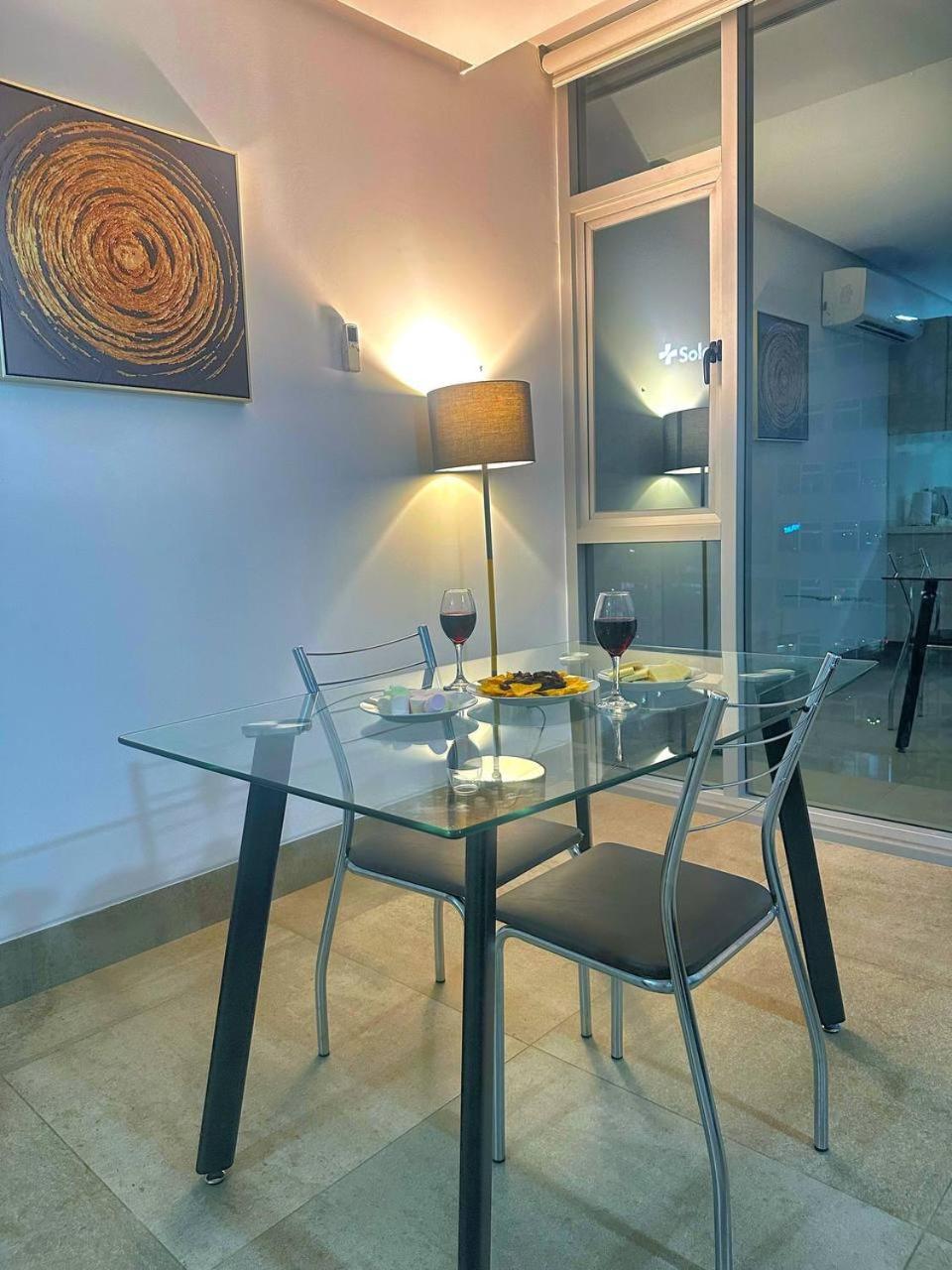 Airbnb Guayaquil, Mall Del Sol, Piso Alto Apartment Guayaquil