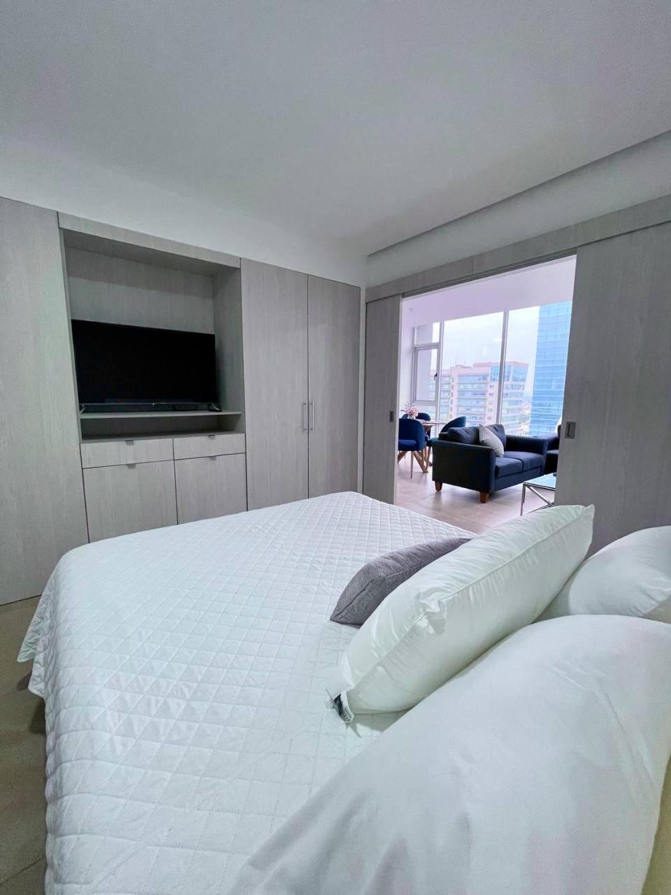 Airbnb Guayaquil, Mall Del Sol, Piso Alto * Guayaquil