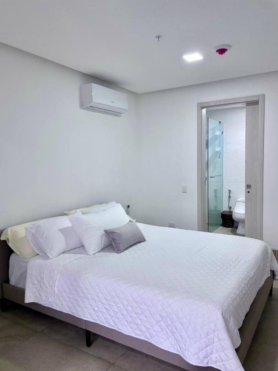 Airbnb Guayaquil, Mall Del Sol, Piso Alto * Guayaquil