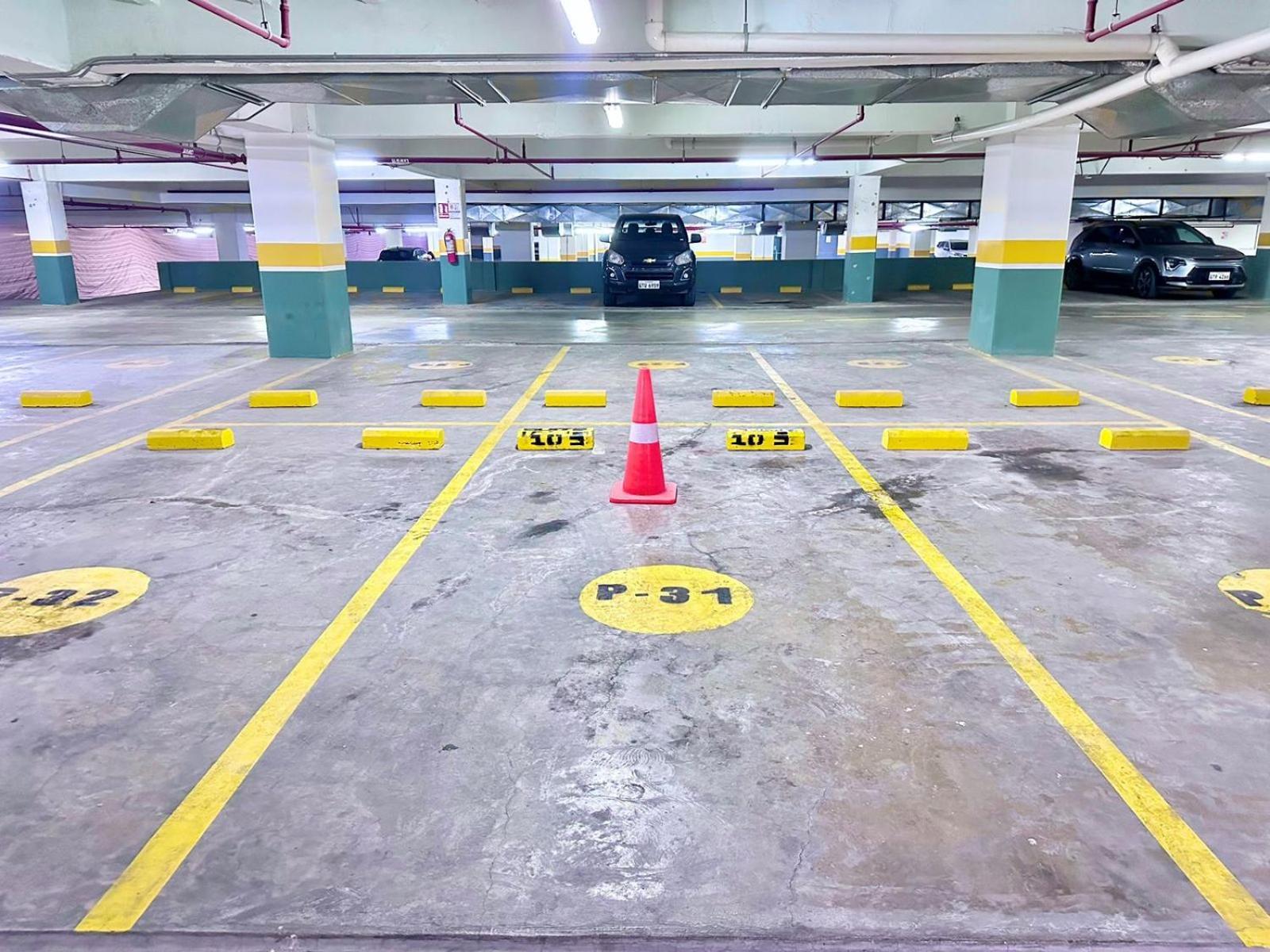 Airbnb Guayaquil, Mall Del Sol, Piso Alto Apartment *